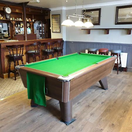 The Bounty Bar Guesthouse Трим Экстерьер фото